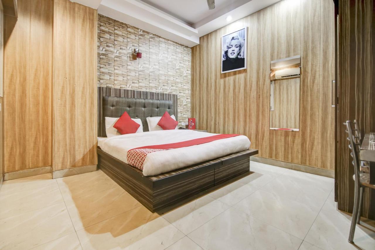 Collection O 76248 Hotel D Crown Nowe Delhi Zewnętrze zdjęcie