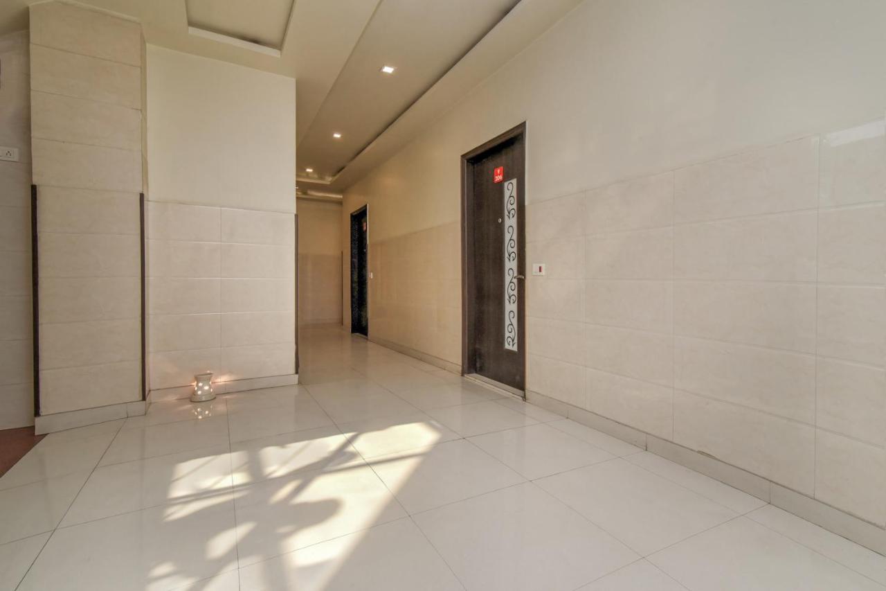 Collection O 76248 Hotel D Crown Nowe Delhi Zewnętrze zdjęcie